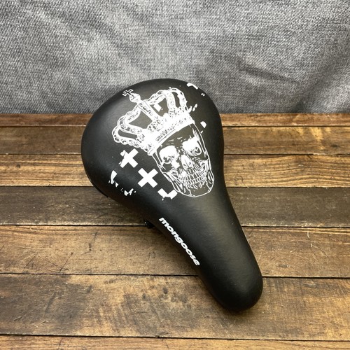 Mongoose bmx seat skull - bmx,