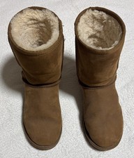 UGG BOOTS -  Ladies- Chestnut