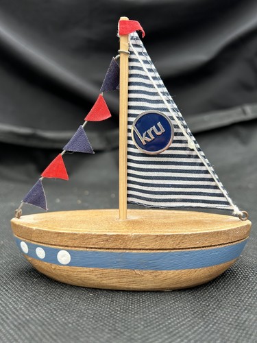 Vintage wooden pond boat - wooden,
