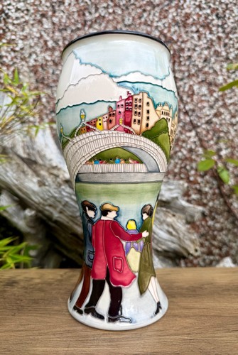 Moorcroft dublin fair city - dublin's,