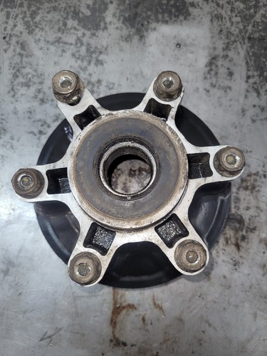 Ktm duke 125 sprocket carrier - ktm,