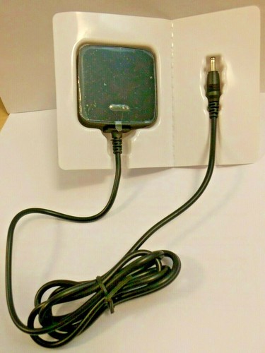 Nokia big pin mains - nokia, wall