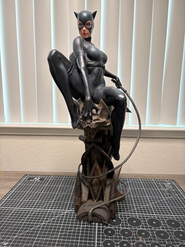 Sideshow catwoman premium - sideshow,