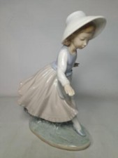 Delightful NAO by Lladro GIRL WITH (OUT) HOOP Figurine 7.75" 0297 No Hoop