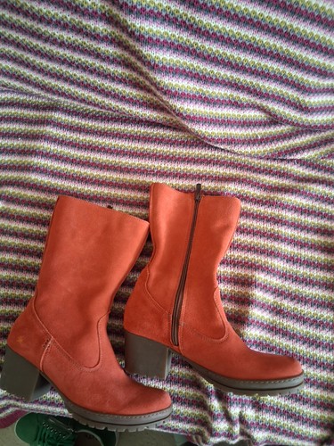 Art shoe company - shoe,