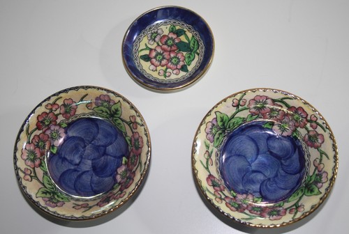 Three small maling lustreware - three,