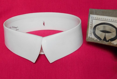 Vintage starched shirt collar