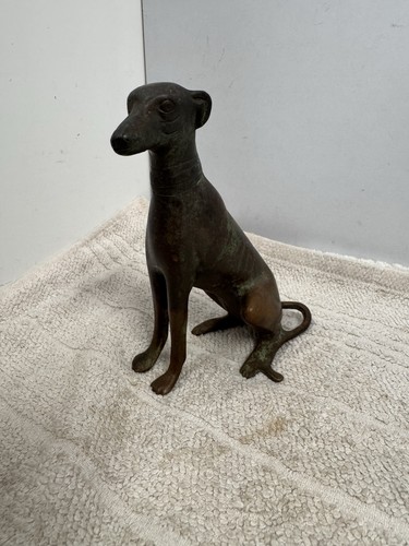 Antique bronze sculpture - bronze,