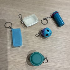 x5  Vintage Tupperware keyrings - New