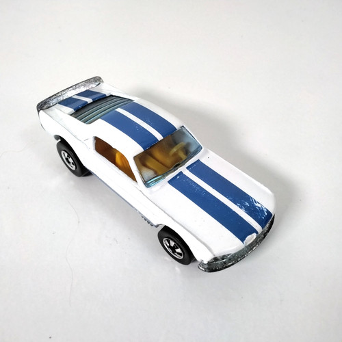 Hot wheels mustang - hot,