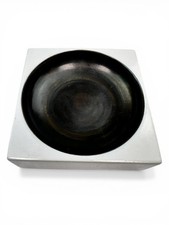 Square Troika white-glazed