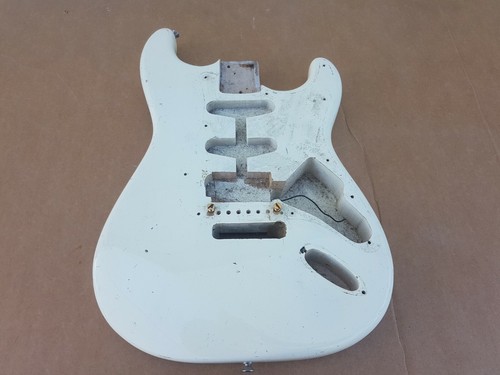 1983 squier fender - squier, by
