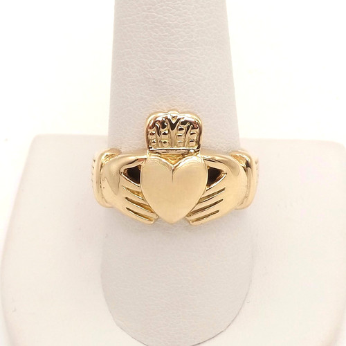 Solid 10k gold claddagh ring - 10k,