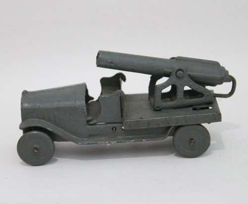 Vintage 1930s metal ww1 - metal,
