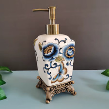 Nordic Vintage Pyramid Ceramic