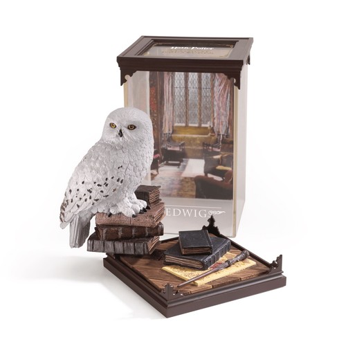 Harry potter hedwig figurine - harry,
