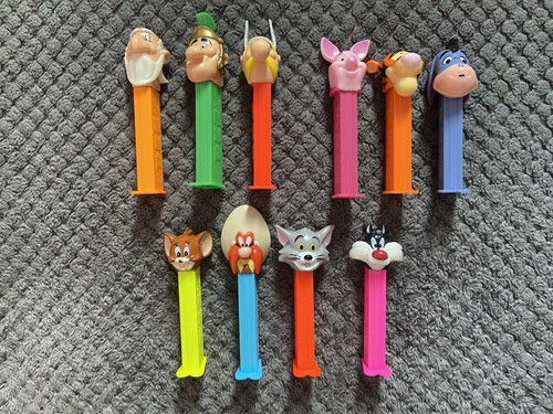 Pez dispensers incl - 10,