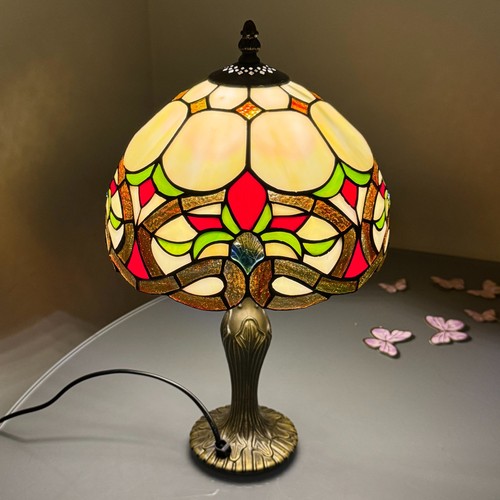 Tiffany style table - table, lamp
