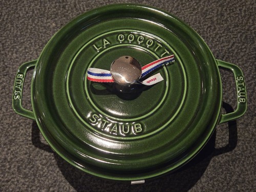 Staub cast iron - cast,