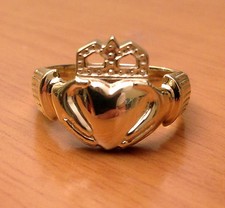 Mens Heavy Claddagh Wedding