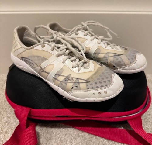 Nfinity vengeance cheer shoes
