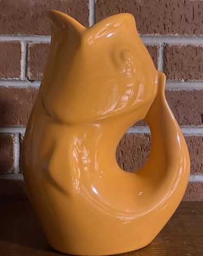 Gurgle pot gluggle jug - pot,