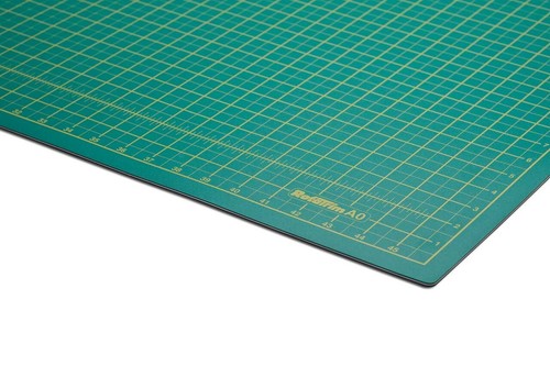 Rotatrim cutting mat self - mat,