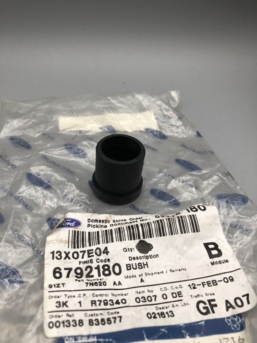 Genuine ford clutch fork bush - ford,