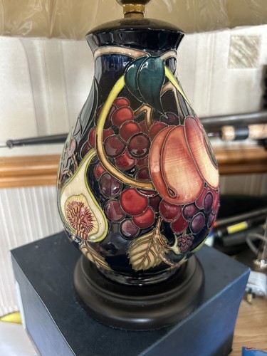 Moorcroft queen choice - moorcroft,