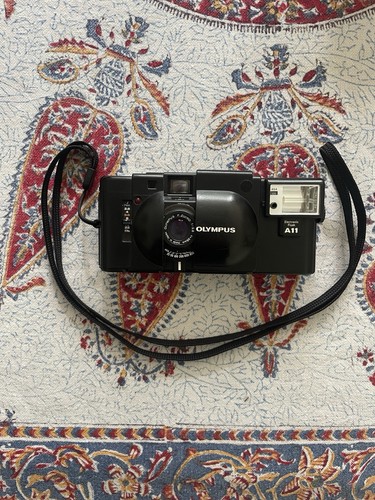 Olympus 35mm rangefinder - xa,