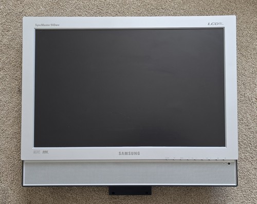 Samsung syncmaster 940mw - samsung,