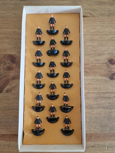 Vintage subbuteo rugby team - rugby,