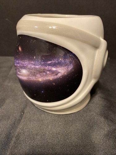 Nasa space helmet sculpted - space,