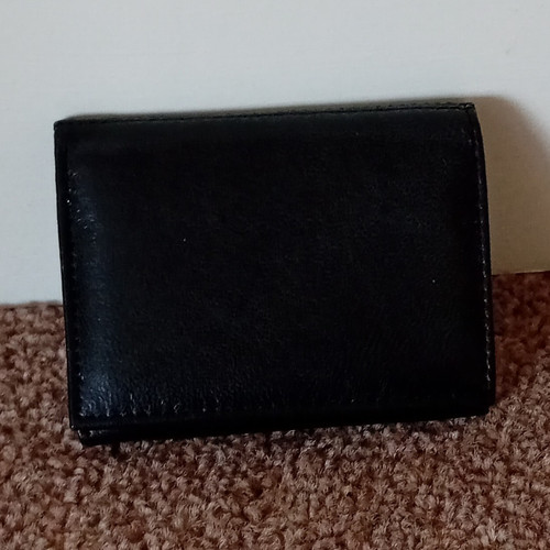 Ossi black leather trifold - ossi,