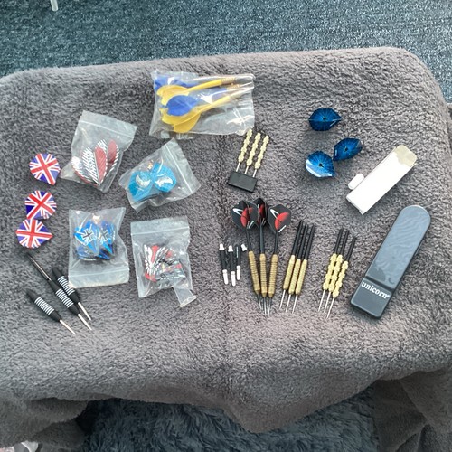 Unicorn darts and case with - ,
