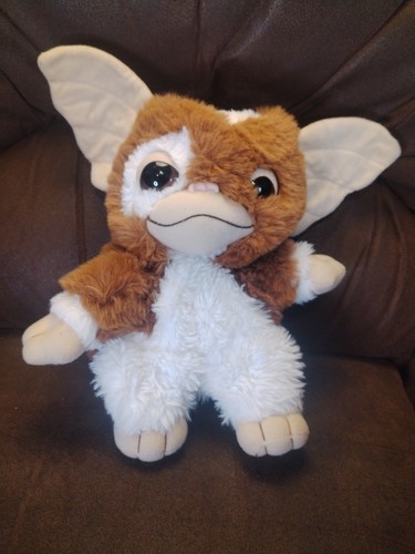 Gizmo fur ball plush - fur,