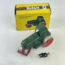 Vintage Boxed Budgie Aveling