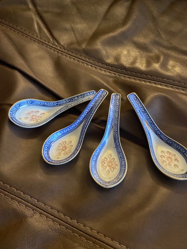 Chinese porcelain spoon set