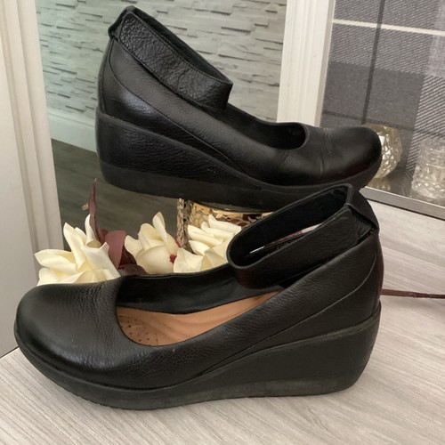 Clarks black leather shoes - leather,