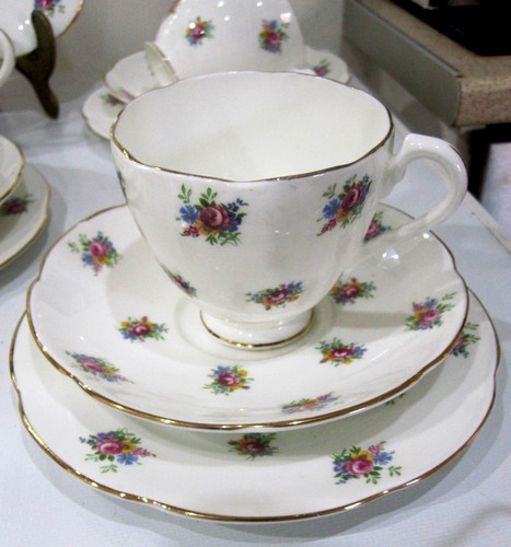 Vintage mayfair ditsy - rose, 17