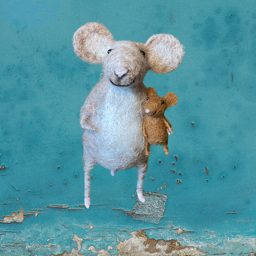 Needle felt mouse - needle, baby