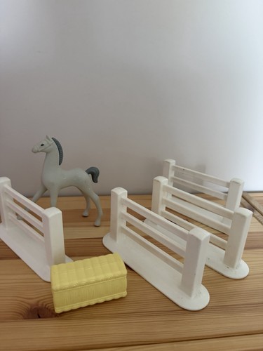 Little tikes dolls - little, house