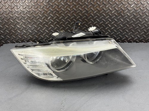 Bmw series e90 e91 lci - 3, right