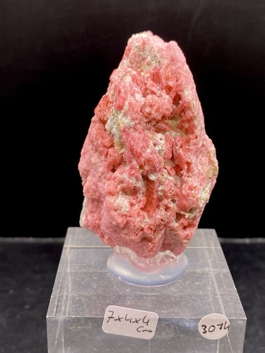 Thulite crystals leksvik - thulite,