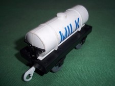 TOMY MILK TANKER