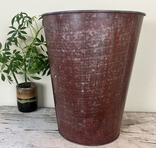 Vintage barn red rustic - red,