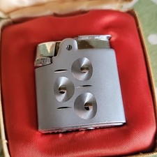 Vintage Ronson Varaflame