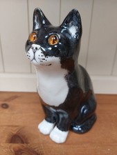 Sitting Winstanley black &