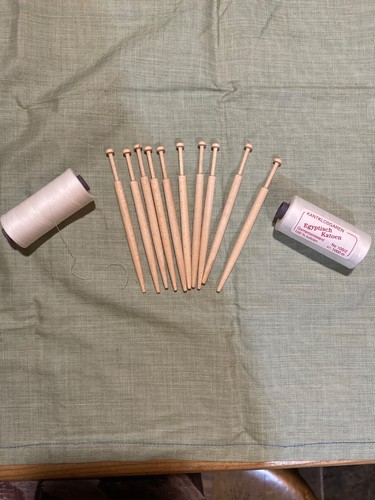 Honiton lace bobbins and - 10,