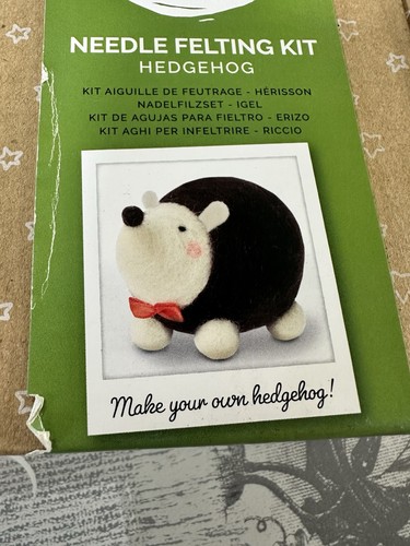 Needle filling hedgehog kit - filling,